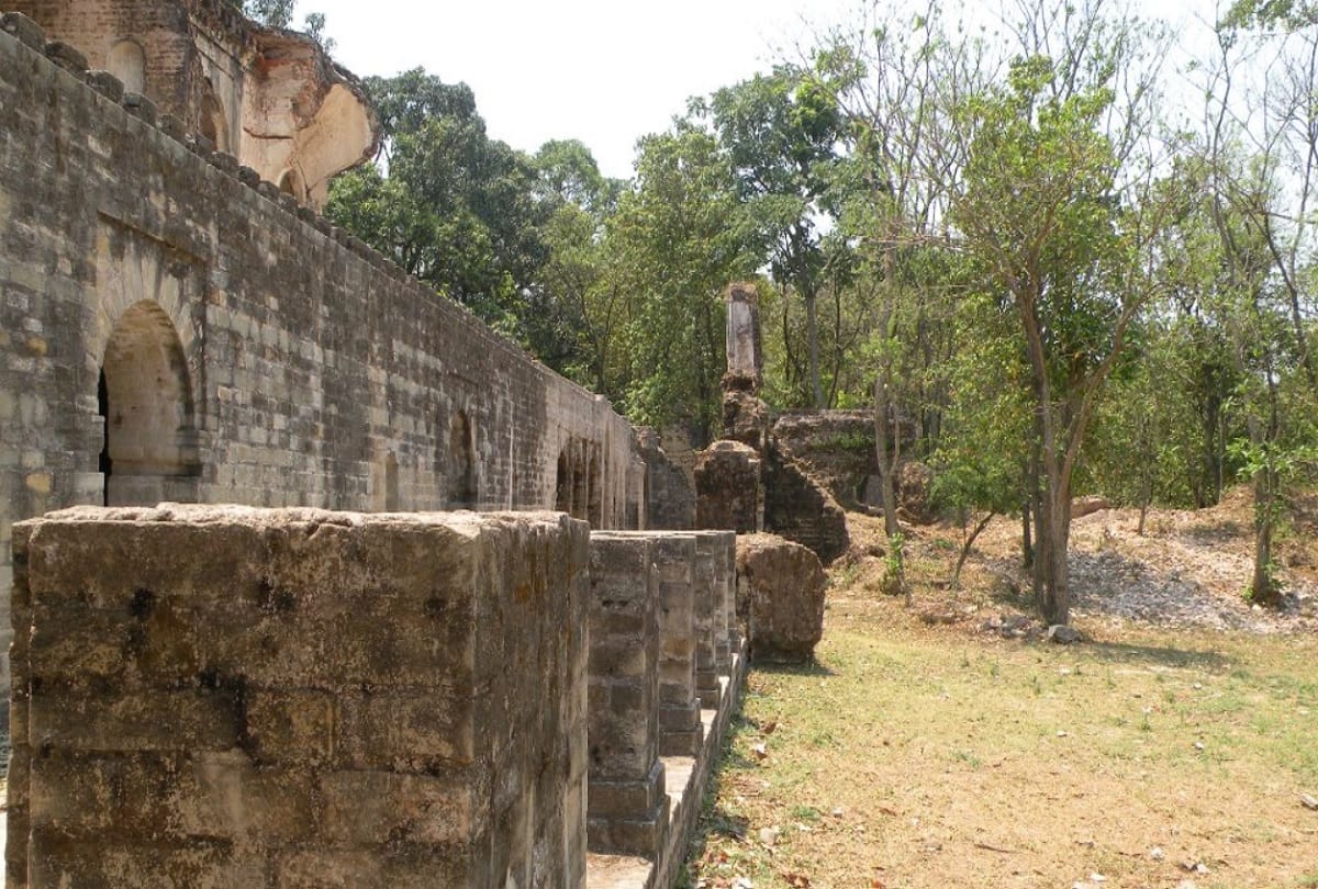 know about mysterious sujanpur fort hidden treasures