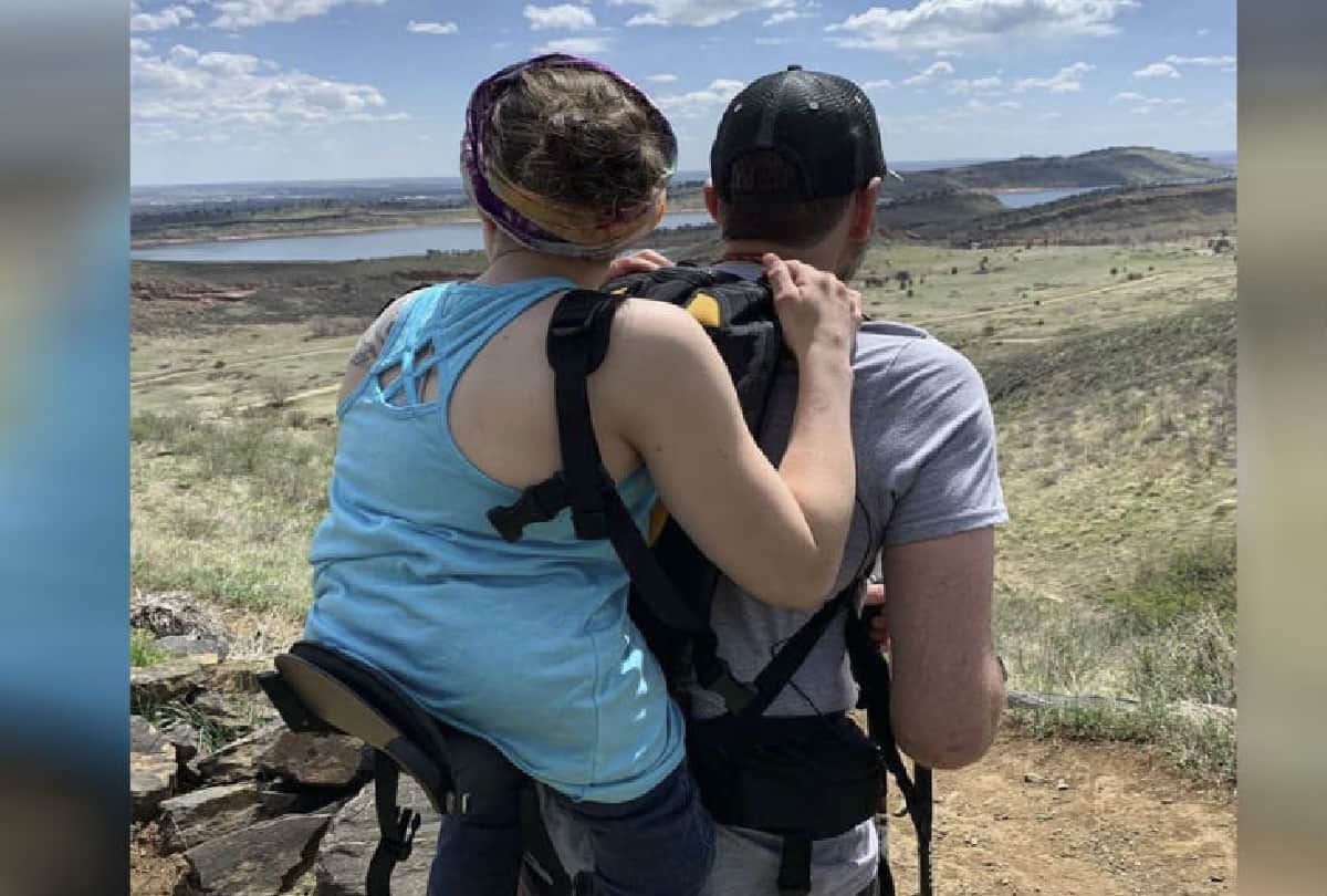 Two disabled friends climbed on mountain