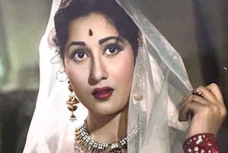 Meena Kumari Birthday: पहली बार अमरोहा पहुंचीं ट्रेजडी क्वीन तो सिर्फ बाहर से किया ससुराल का दीदार, यह रही वजह