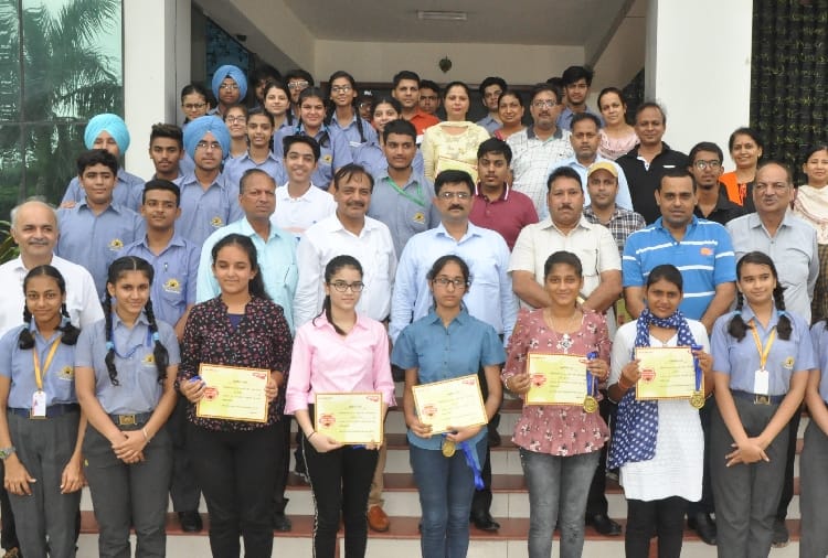 Amar Ujala Bhavishya Jyoti Samman Event In Panchkula