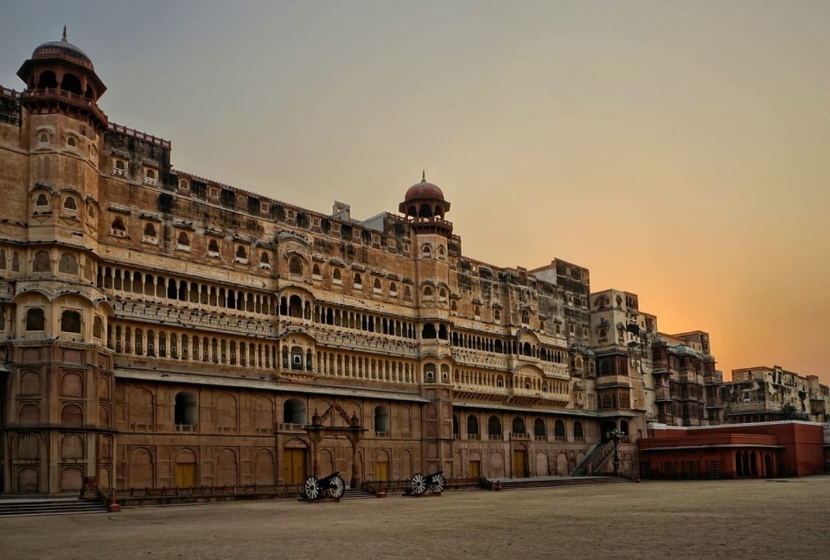 travel bikaner famous for junagarh fort place for history and architecture