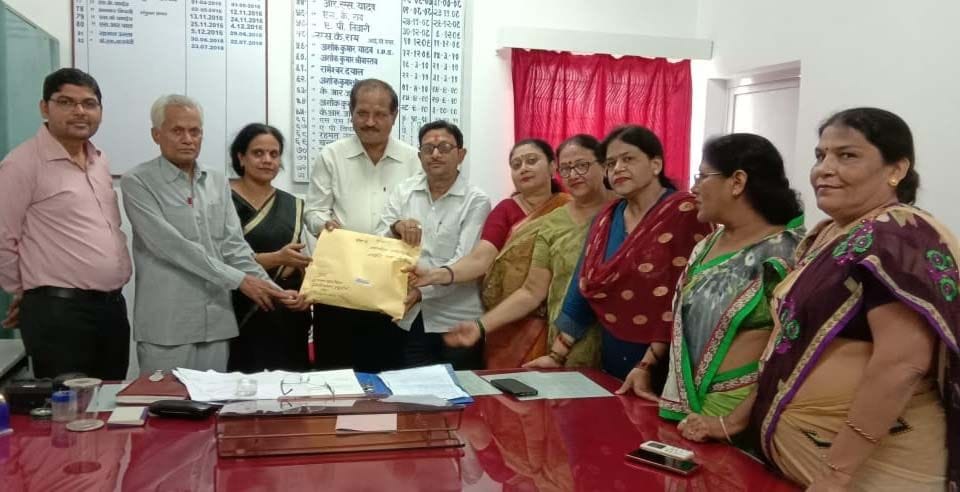 sisters sent 1001 rakhis for soilders