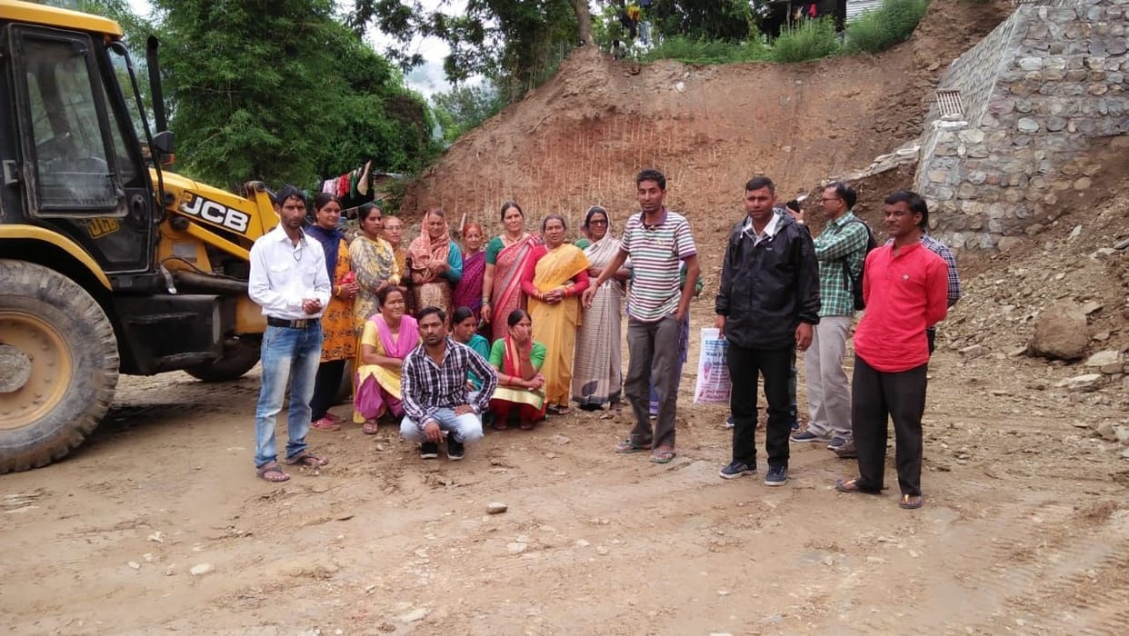 Villagers shut down construction work for demand of land