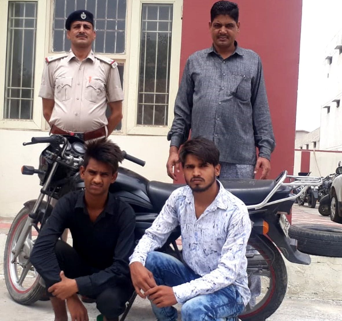 Two arrested with theft bike