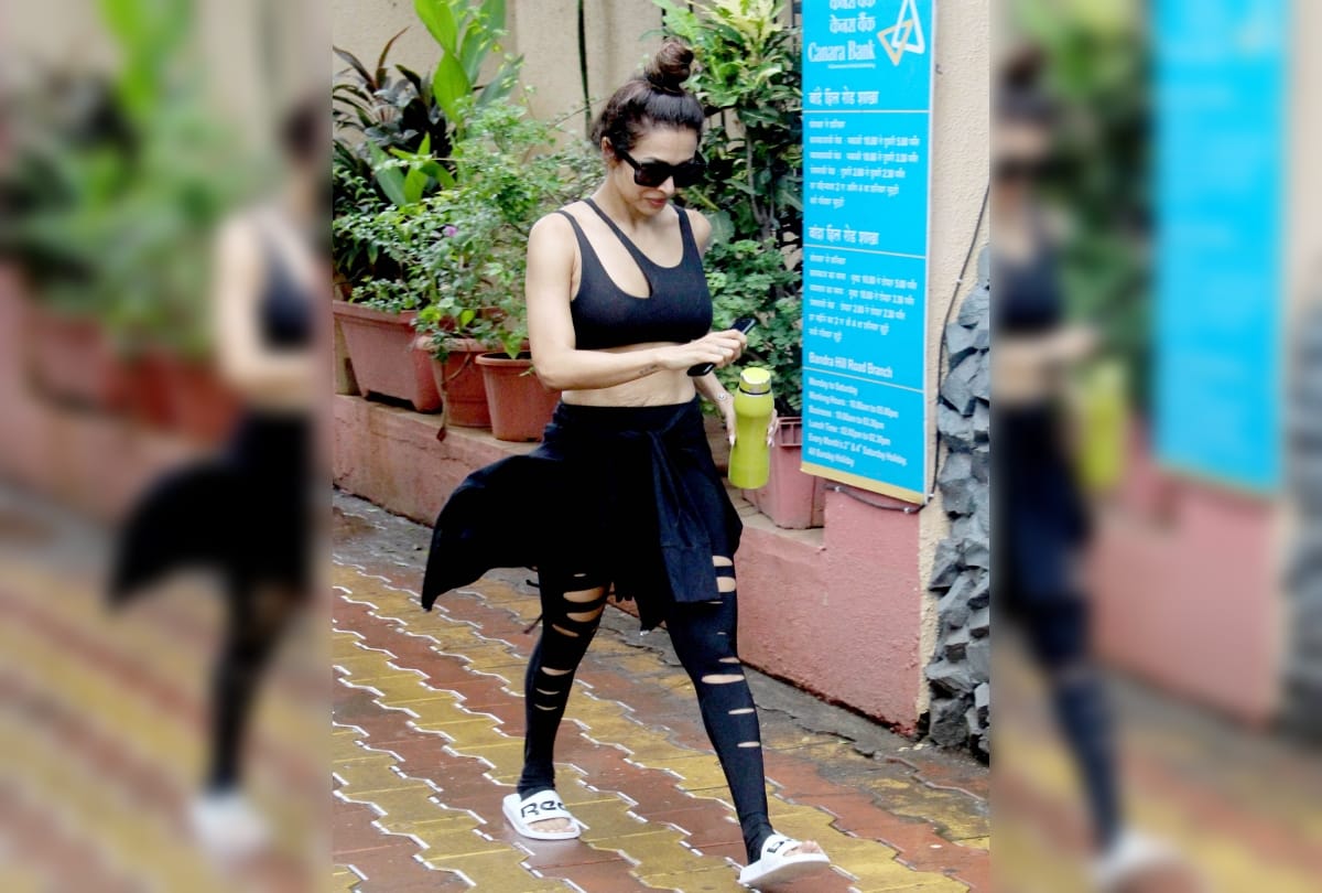 Malaika Arora trolled for her sensational black yoga wear