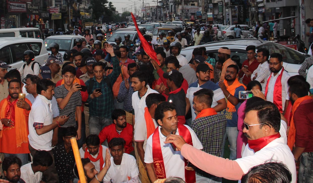 Hanuman Chalisa on the road