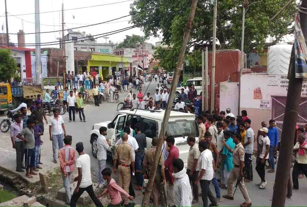 firing between Congress leader and district panchayat mem