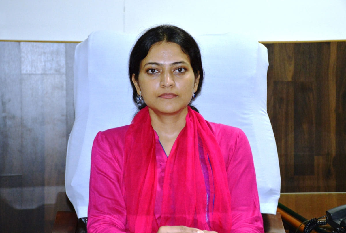 ias sushma chauhan became Deputy Commissioner (DC Jammu) Jammu, 20 ias and kas reshuffled