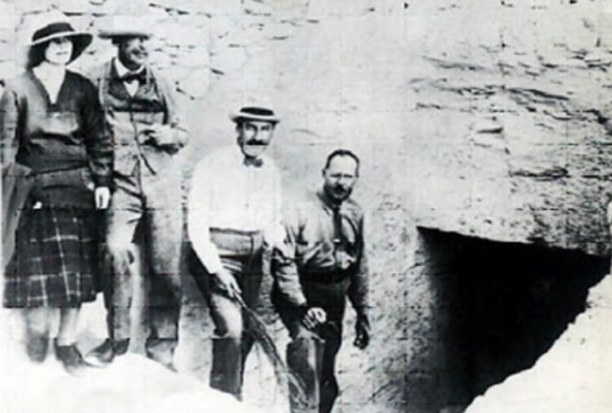 Mysterious Mummy of Egypt King Tutankhamun tomb discovery Curse of the Pharaohs