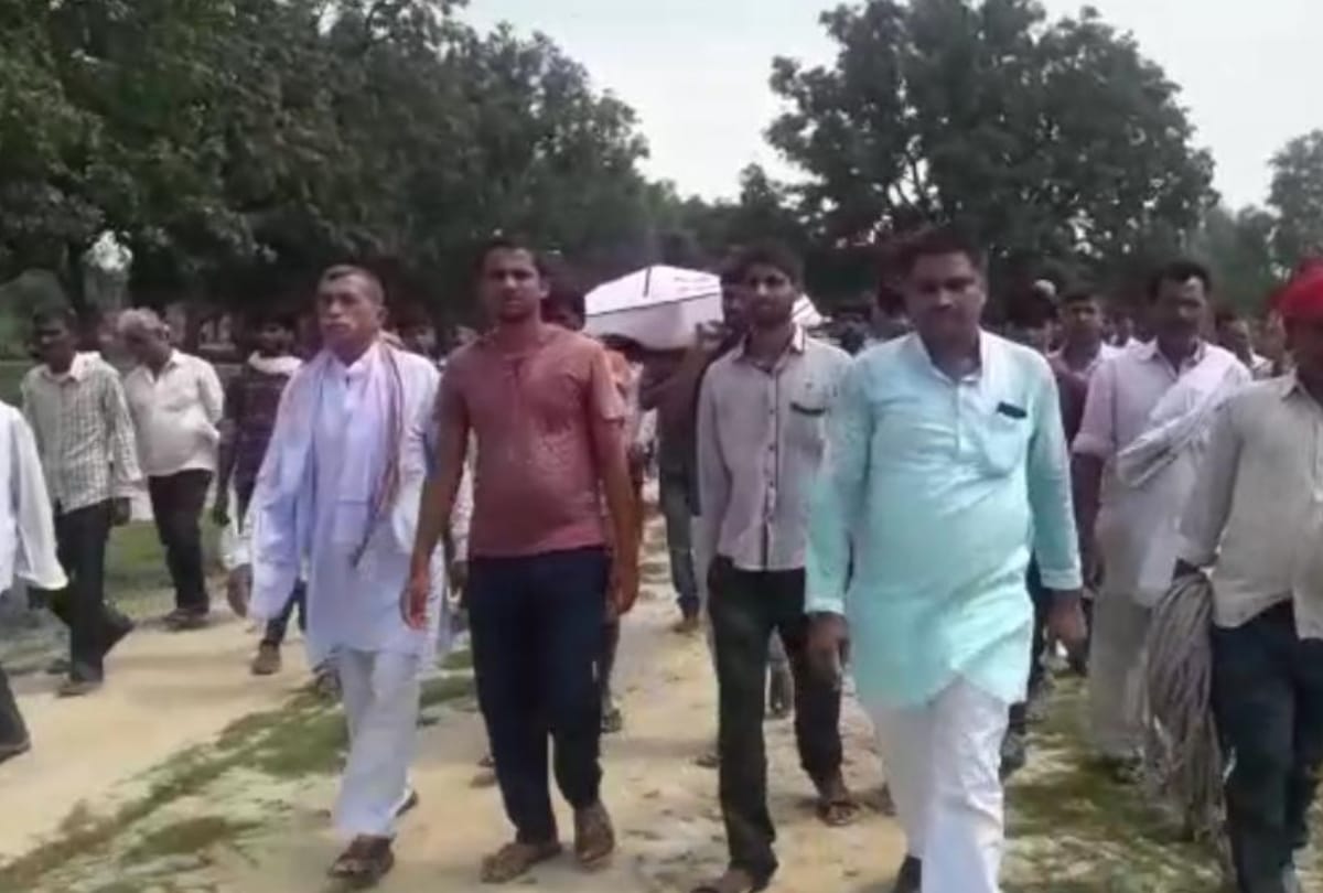 unnao case: cremation of victim's aunty in barabanki