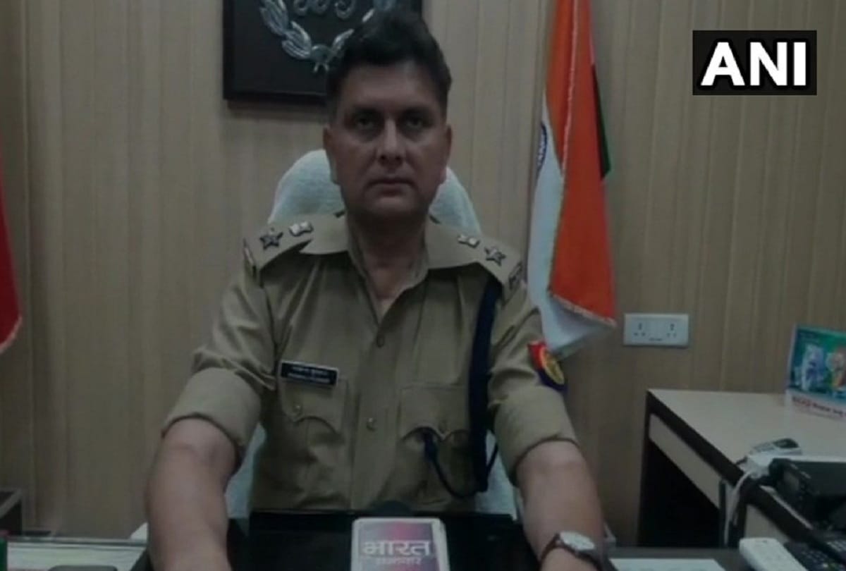 Former Gram Pradhan, died after being beaten up by around 10 miscreants in Narayanpur market Basti