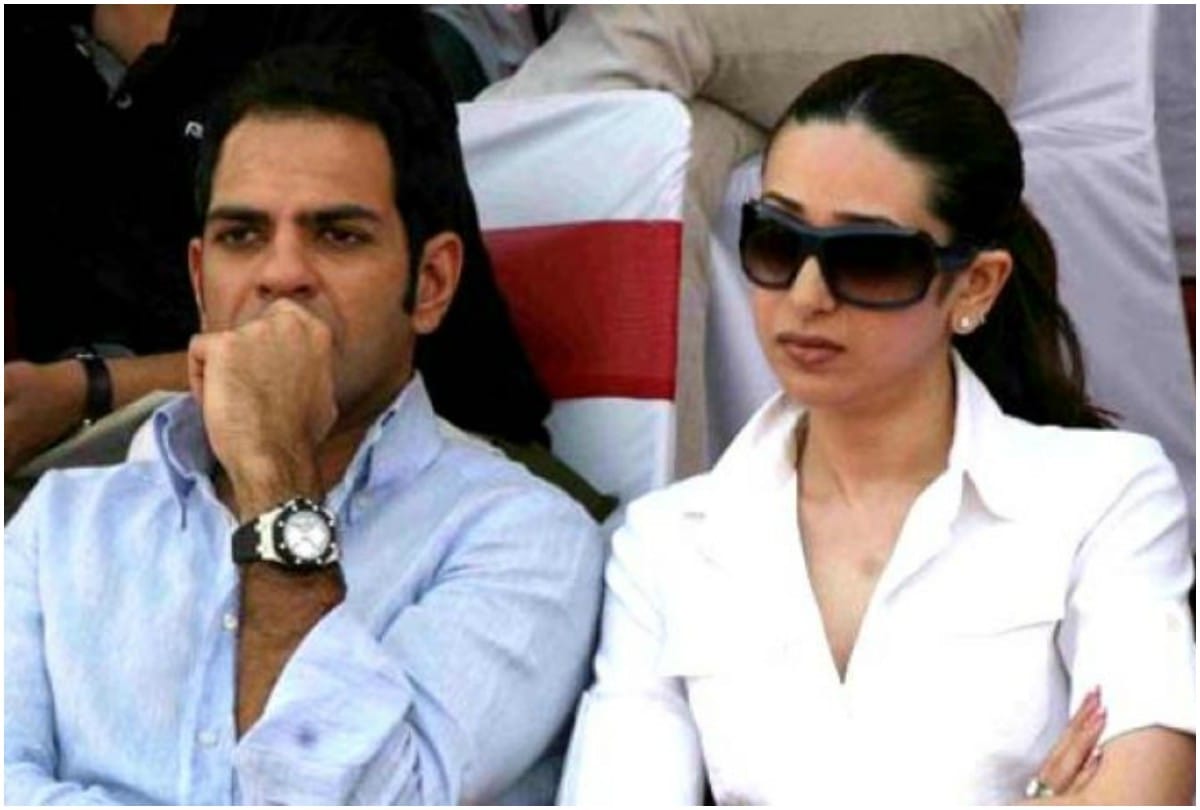 Karishma Kapoor Completed 30 Years in Bollywood When Karisma Kapoor revealed she was was auctioned by her husband's friend during her honeymoon