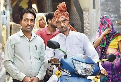 after 40 years of long wait this faridabad peon completes dream ride chopper on retirement
