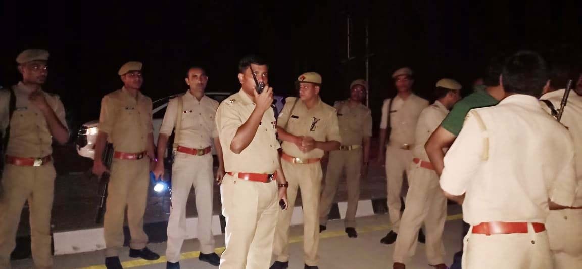 criminals shot the head constable on highway