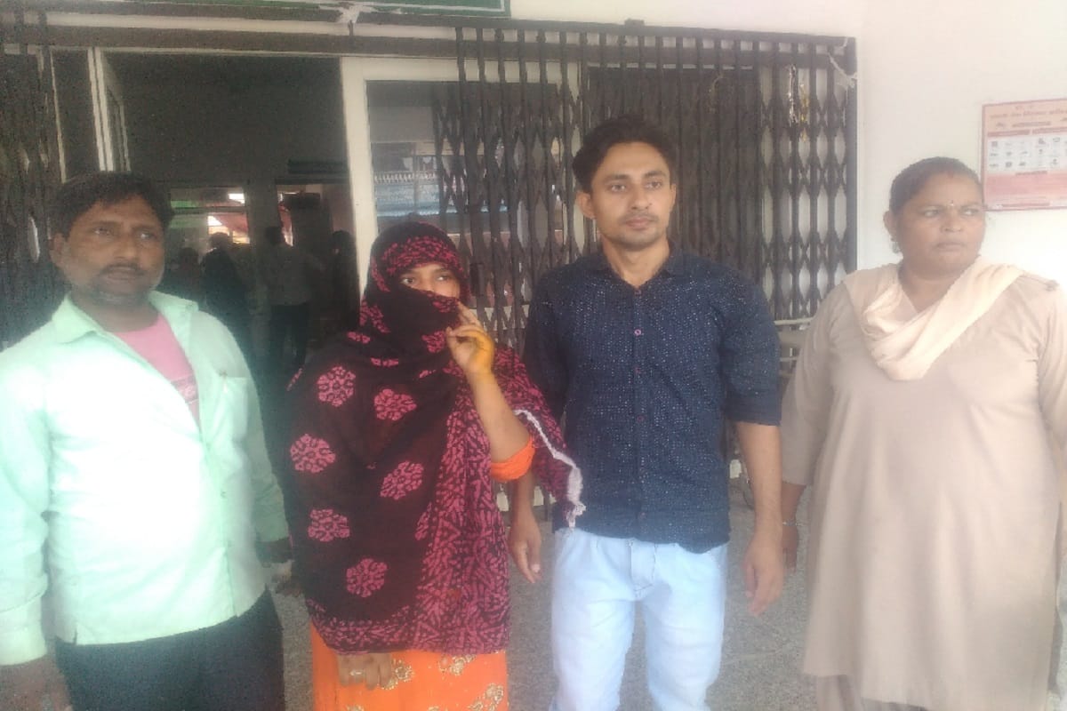 TripleTalaq bill: Husband three divorces his wife for dowry in Muzaffarnagar city