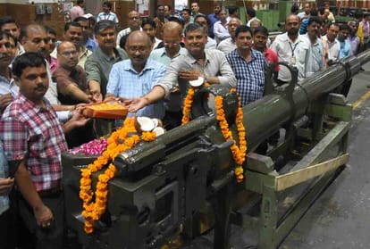 ordnance factory kanpur sent sarang cannon for  indian army