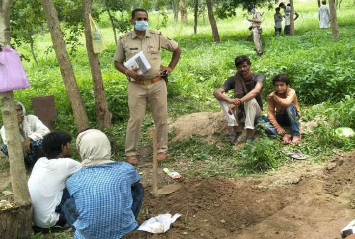 After Six Months Dead Body Was Removed From Grave For Autopsy