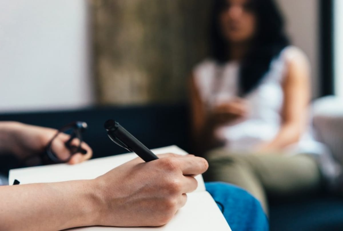 How it feels to be a therapist for couples and individuals