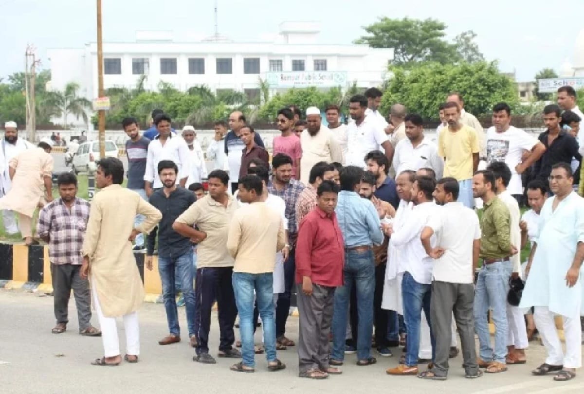 Rampur boarder seal to protect from Samajwadi party workers