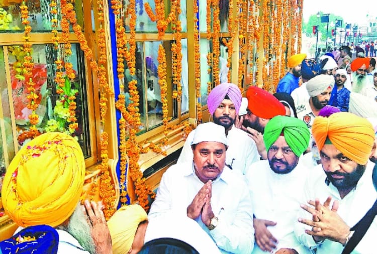 550th Parkash Parv, International Nagar Kirtan Welcome At Attari Border