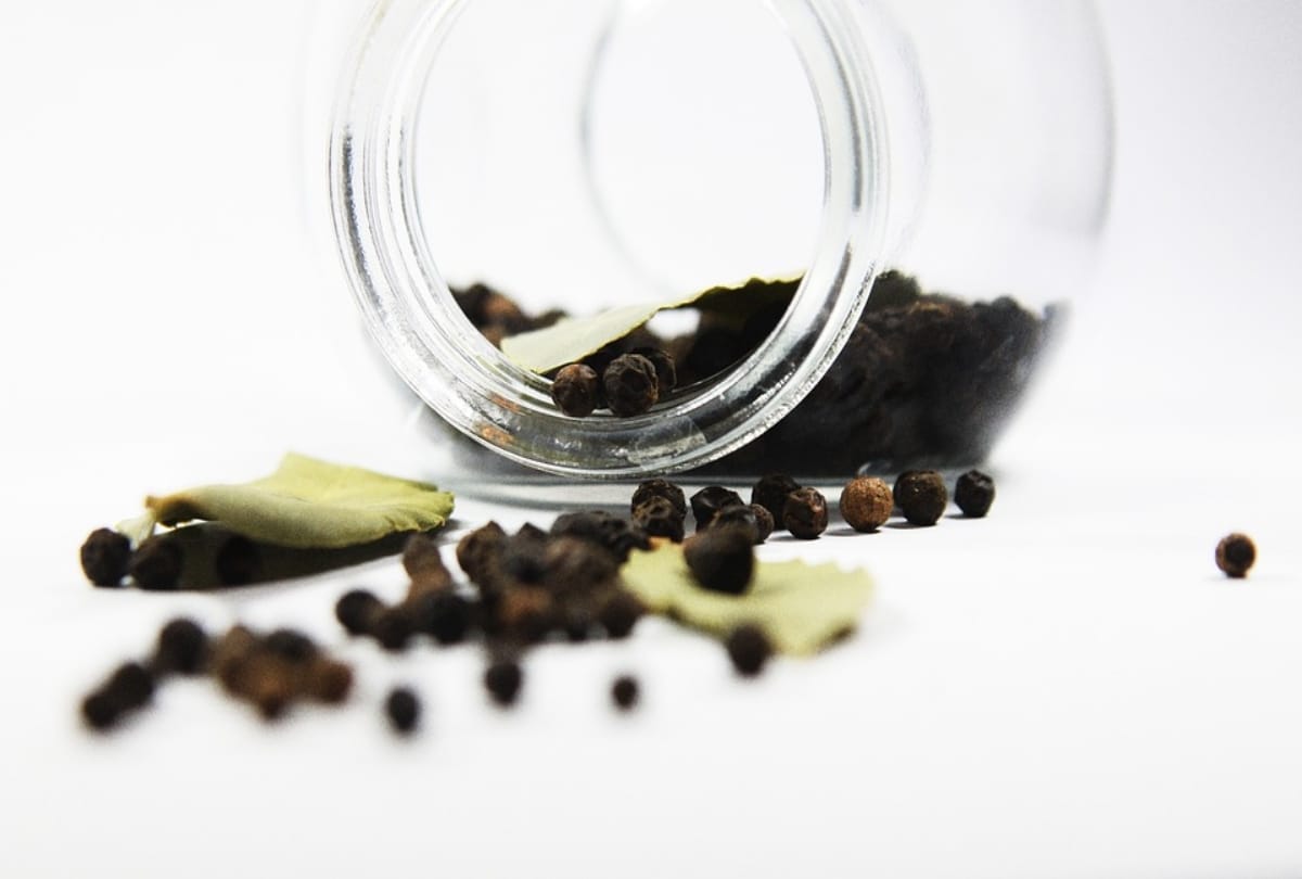 amazing health benefits and home remedies of black pepper