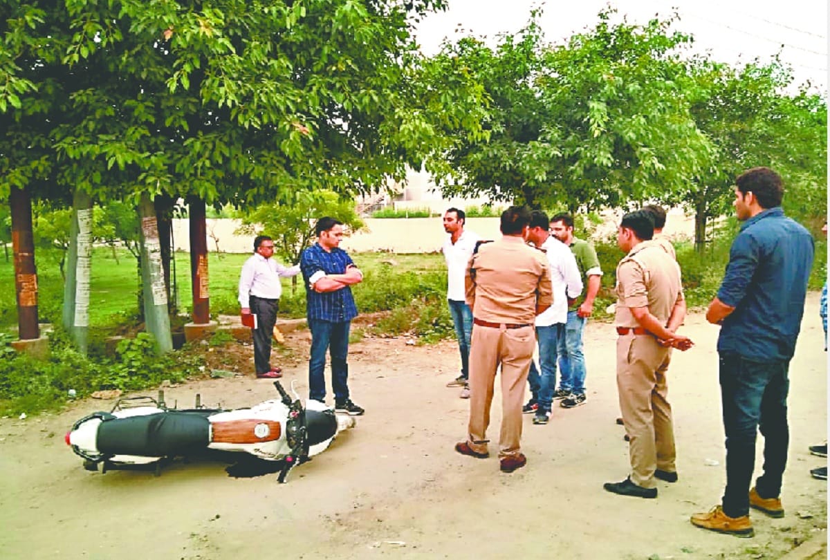 two contract killers arrested after gunfight with police in noida