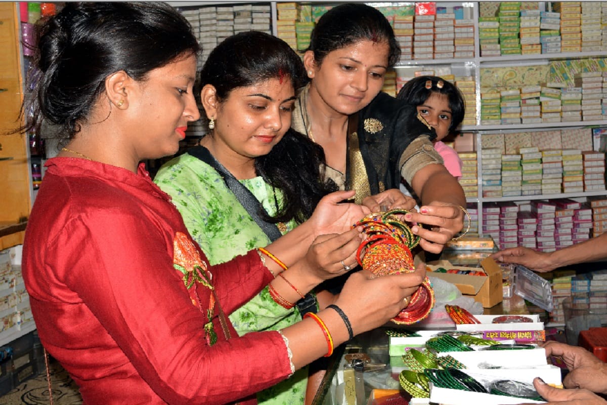 Hariyali Teej 2019: Preparation of hariyali teej in Meerut city