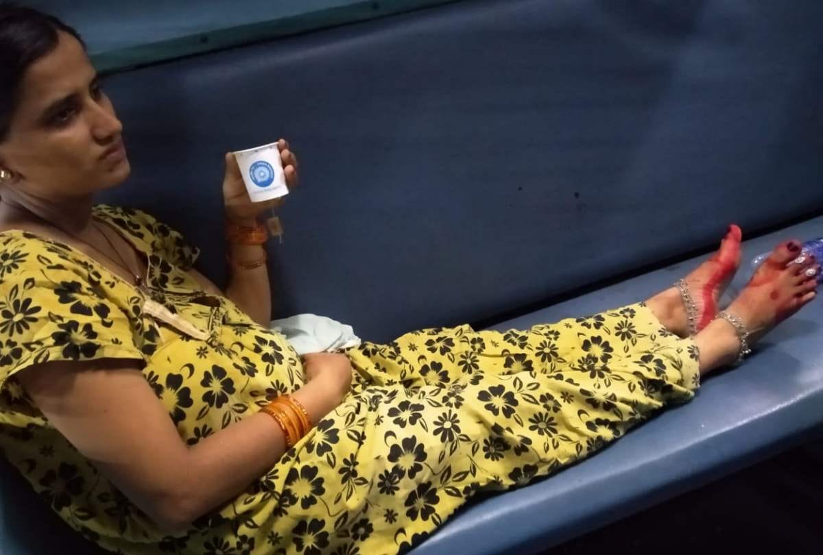 Gorakhpur University NCC Cadets helps a pregnant lady in successful delivery in train