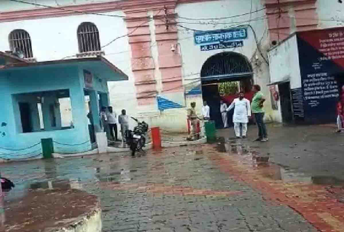 Unnao Rape Case News: video viral Of Policeman at Sitapur Jail