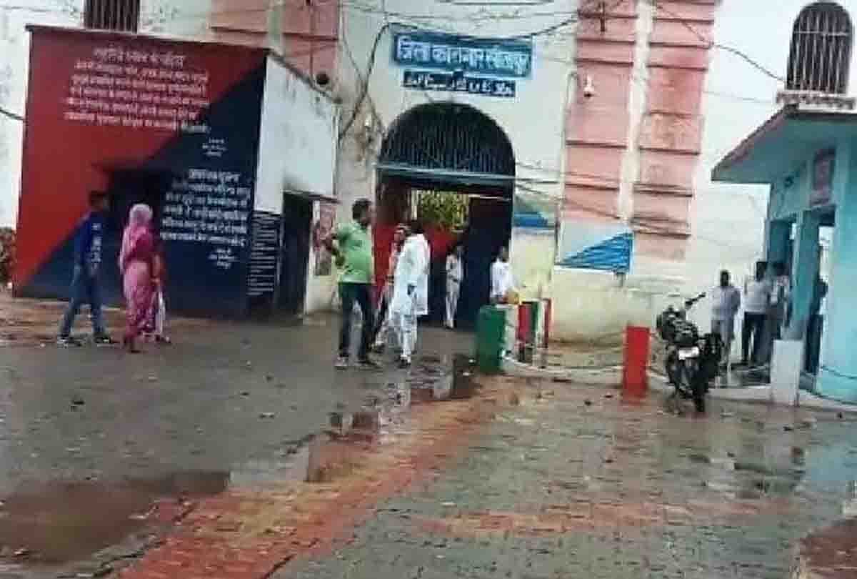 Unnao Rape Case News: video viral Of Policeman at Sitapur Jail