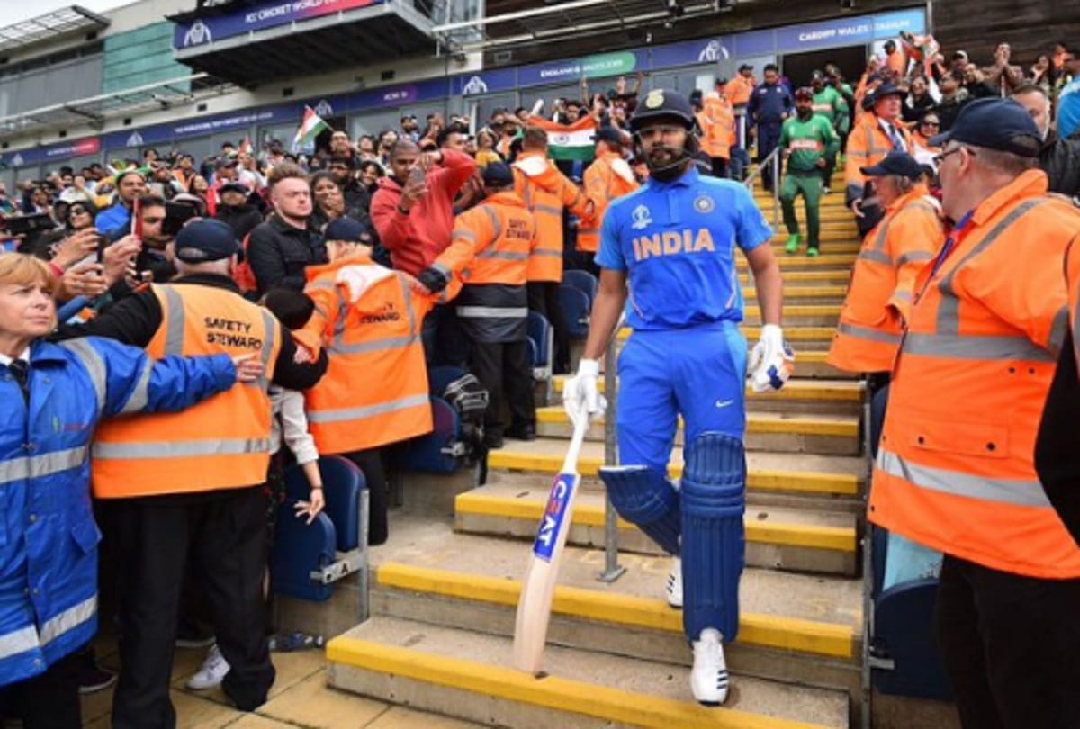 Virat Kohli can surpass Martin Guptill and become second highest run scorer of T-20 Cricket
