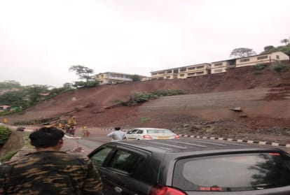 landslide on kalka shimla nh and rail line suspended for two and half hours