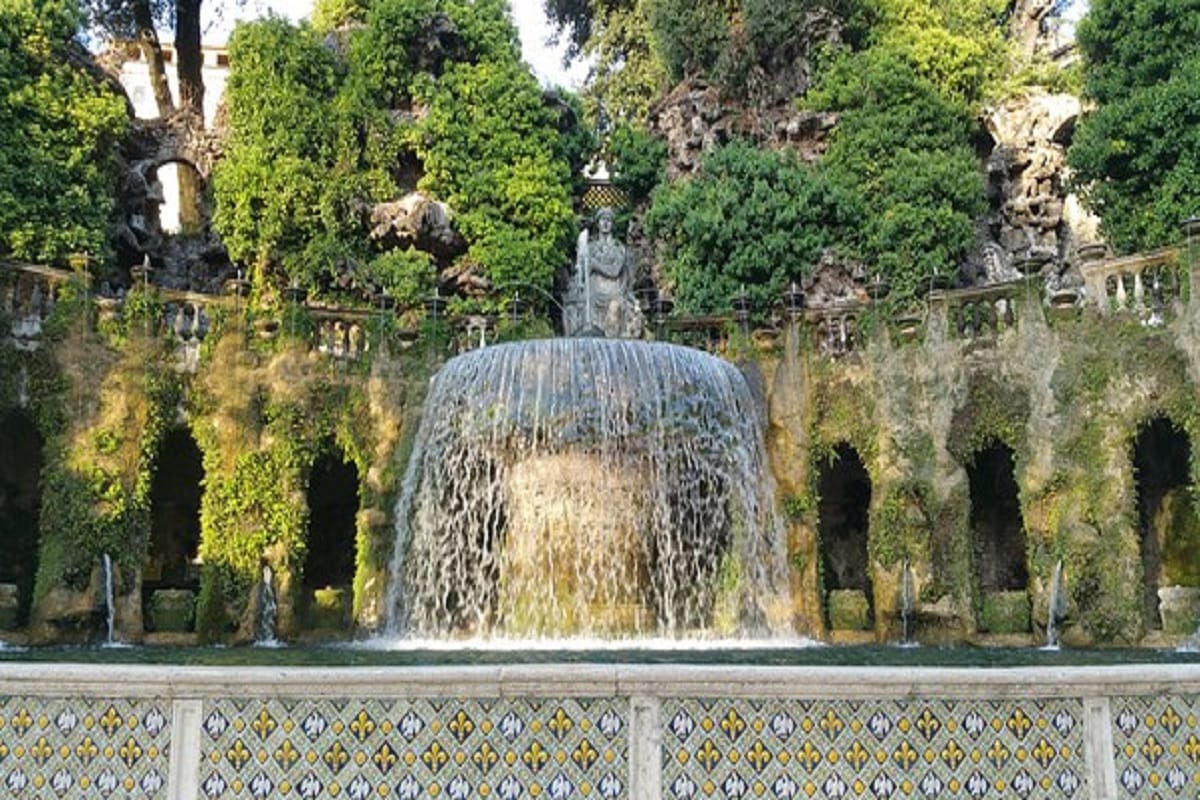for honeymoon rome is the most romantic place for visit