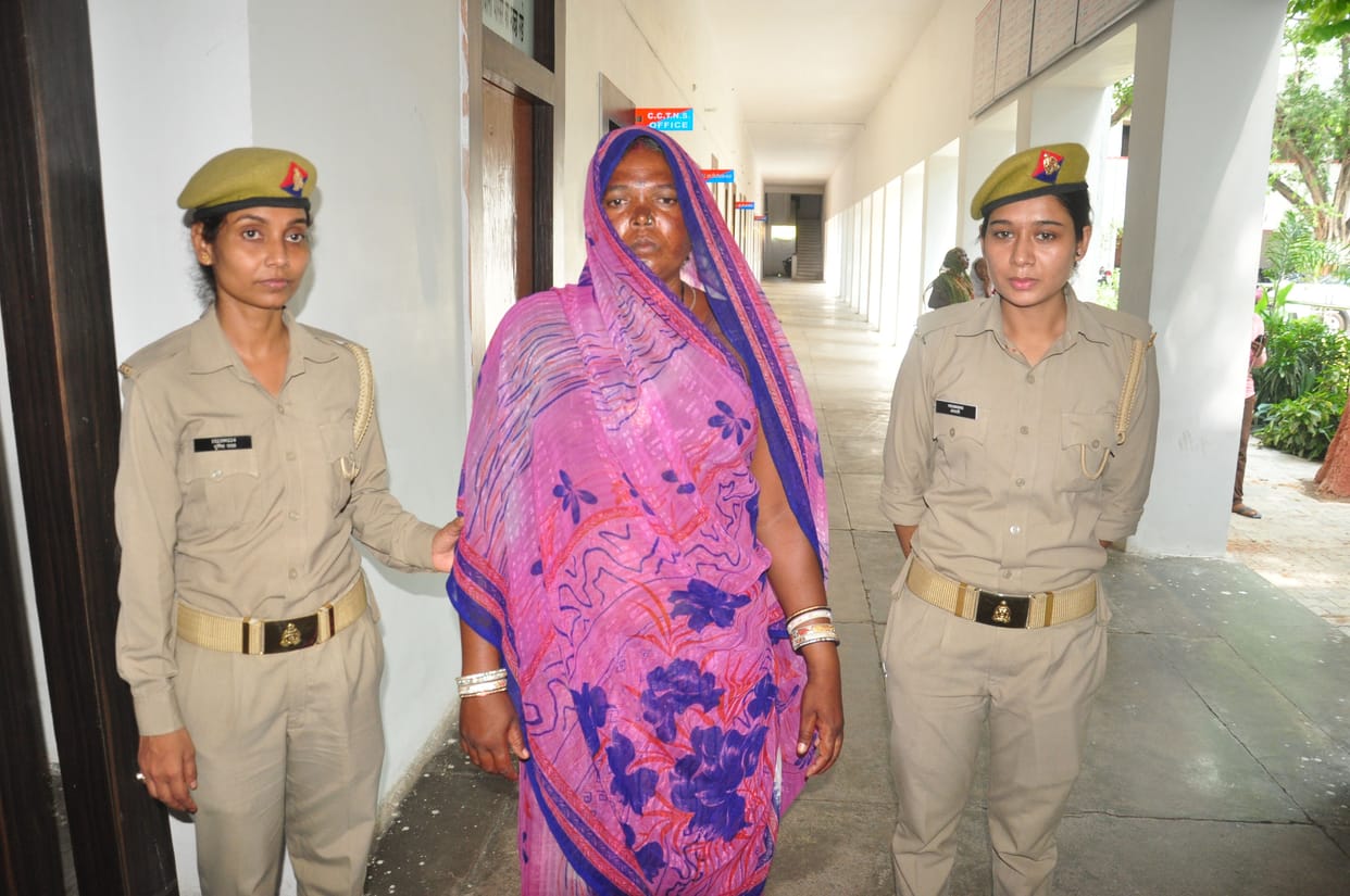 woman arrested in suspicion of child theft, Jhansi, UP