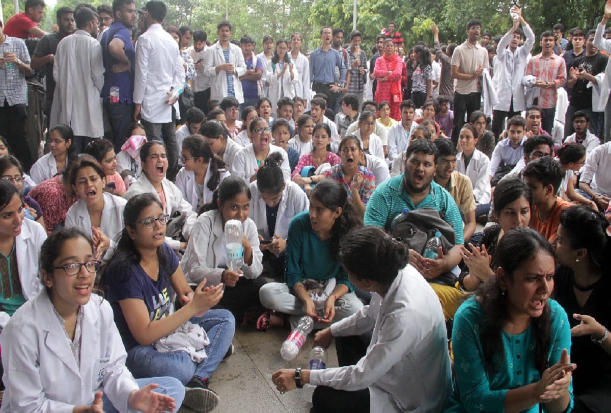 Resident Doctors strike ends After meet Union Health Minister harsh vardhan