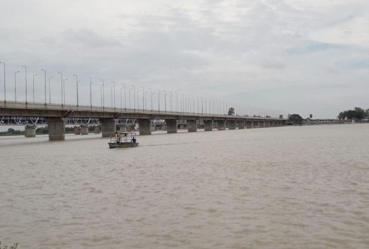 flood situation in kasganj due to water level increase in ganga river