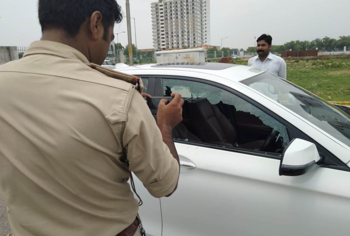 punk fire gunshot on property dealer in lucknow near pgi