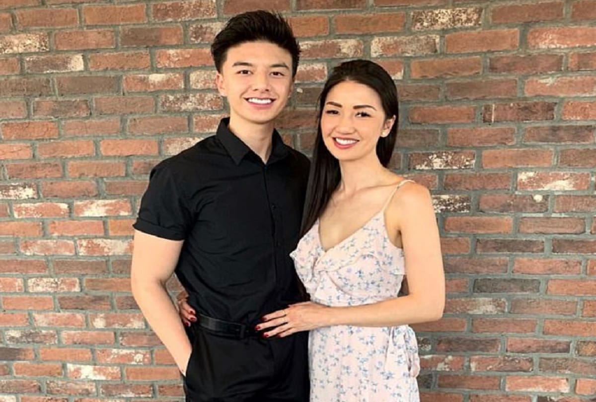 22 year old man shared pictures of his Young mother people understands his girlfriend mistakenly