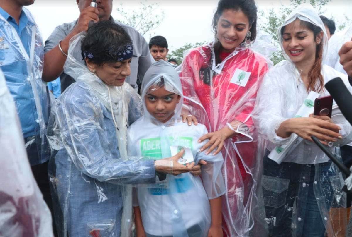 kajol sister Tanishaa Mukerji troll to her sister on this picture