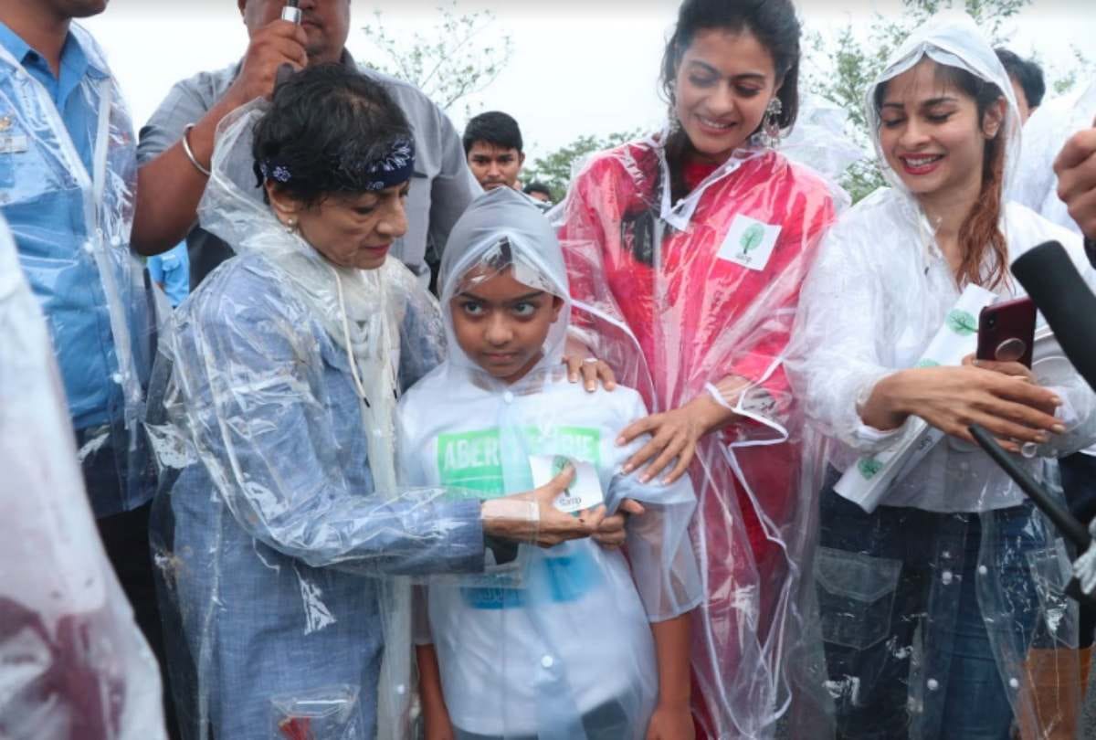 kajol sister Tanishaa Mukerji troll to her sister on this picture