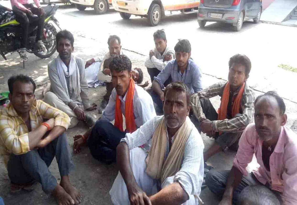 road accident in chitrakoot, one died and one injured