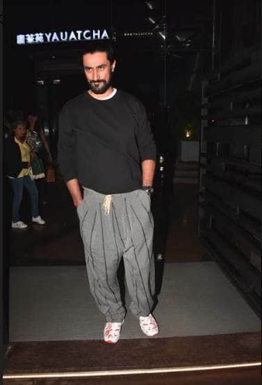 akshay kumar to karan johar spotted look at the photos