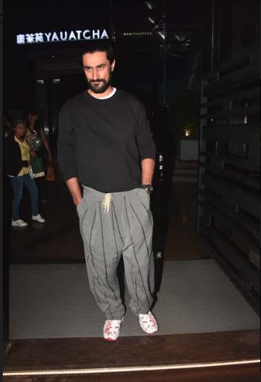 akshay kumar to karan johar spotted look at the photos