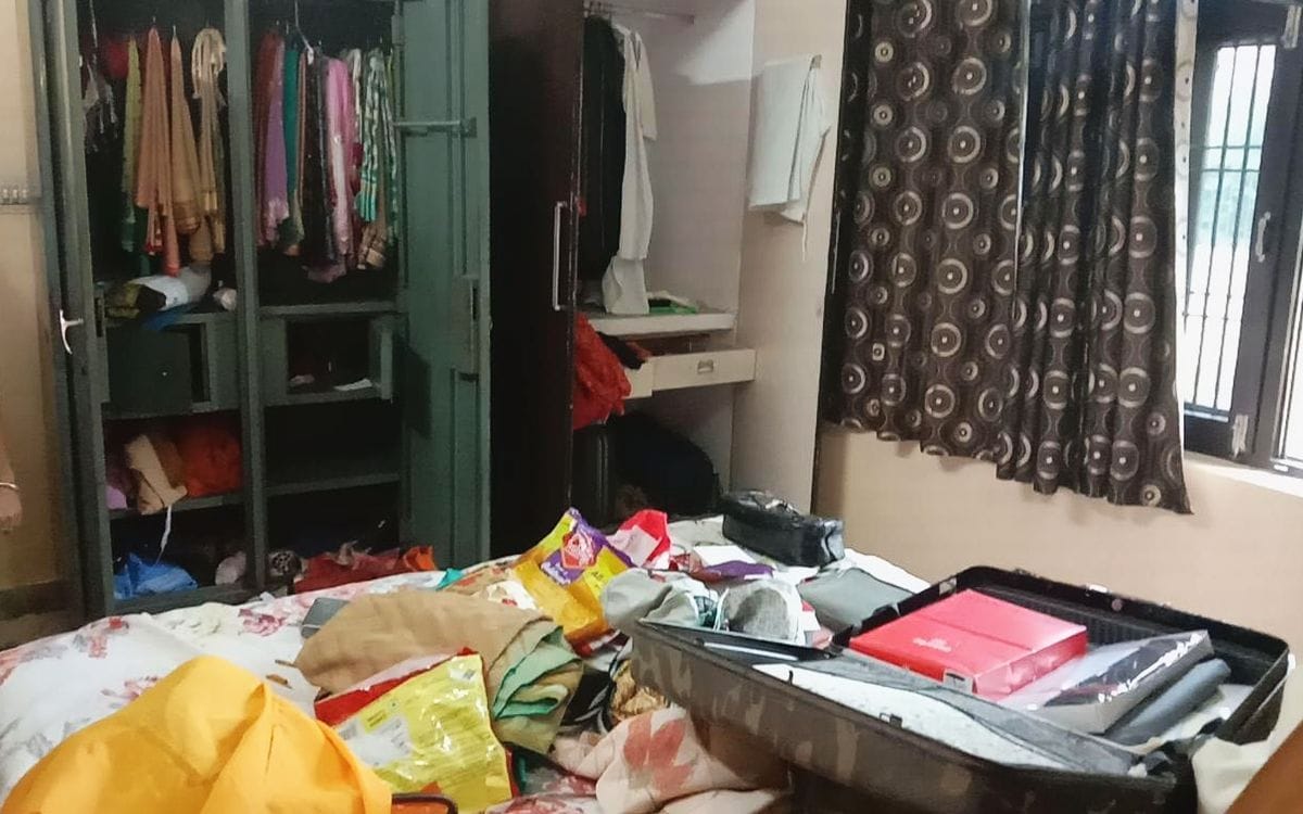 congres leader, stealing in firozabad