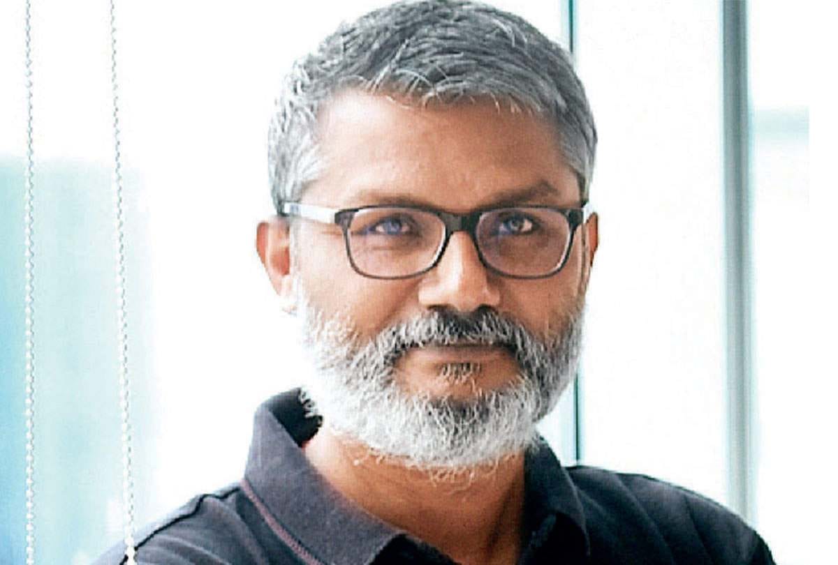 Nitesh Tiwari denied the news of Hrithik Roshan and Deepika   Padukone willseen in his upcoming film Ramayana during Lockdown