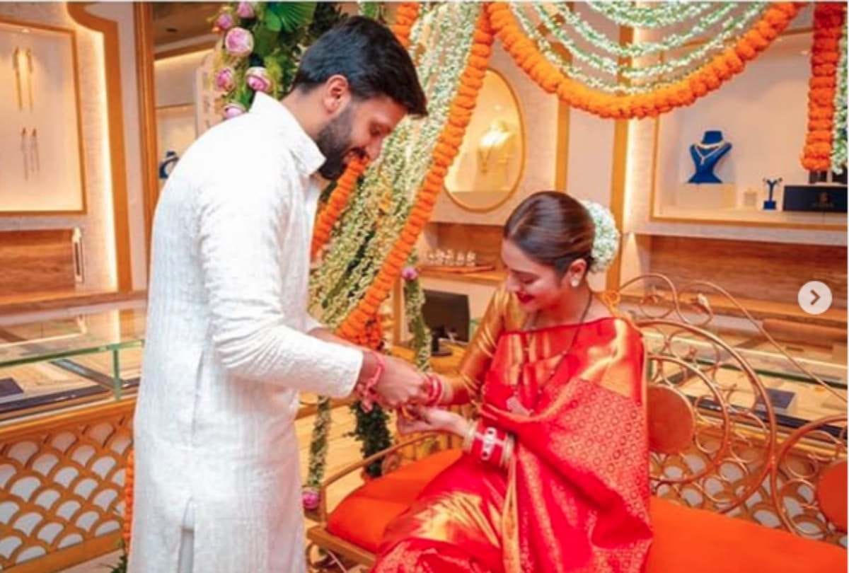 nusrat jahan hariyali teej celebration she share photos with husband nikhil jain
