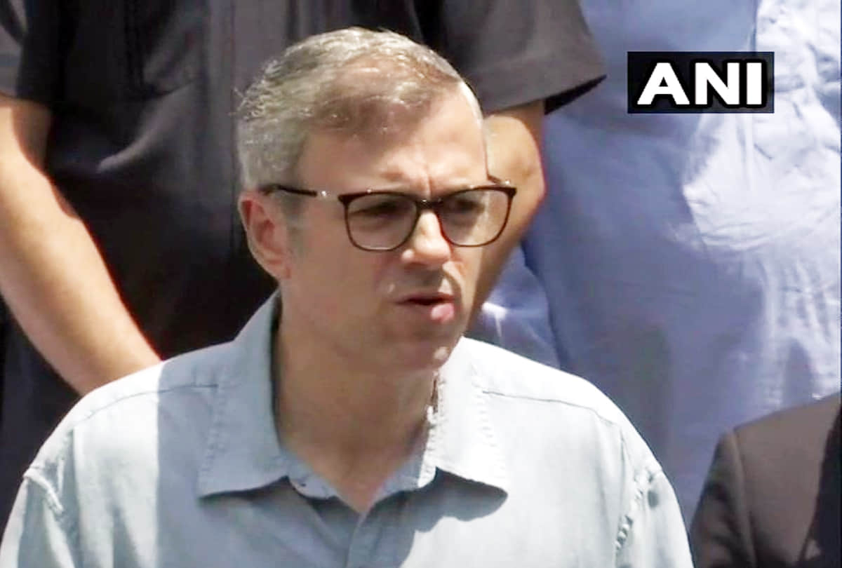 The Kashmir Files: Omar Abdullah raised questions on The Kashmir Files said Many false things were shown in the film