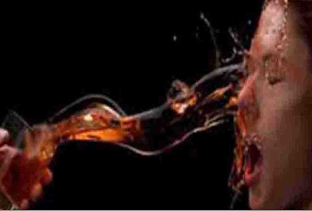 acid attack on woman, fir lodge against two men