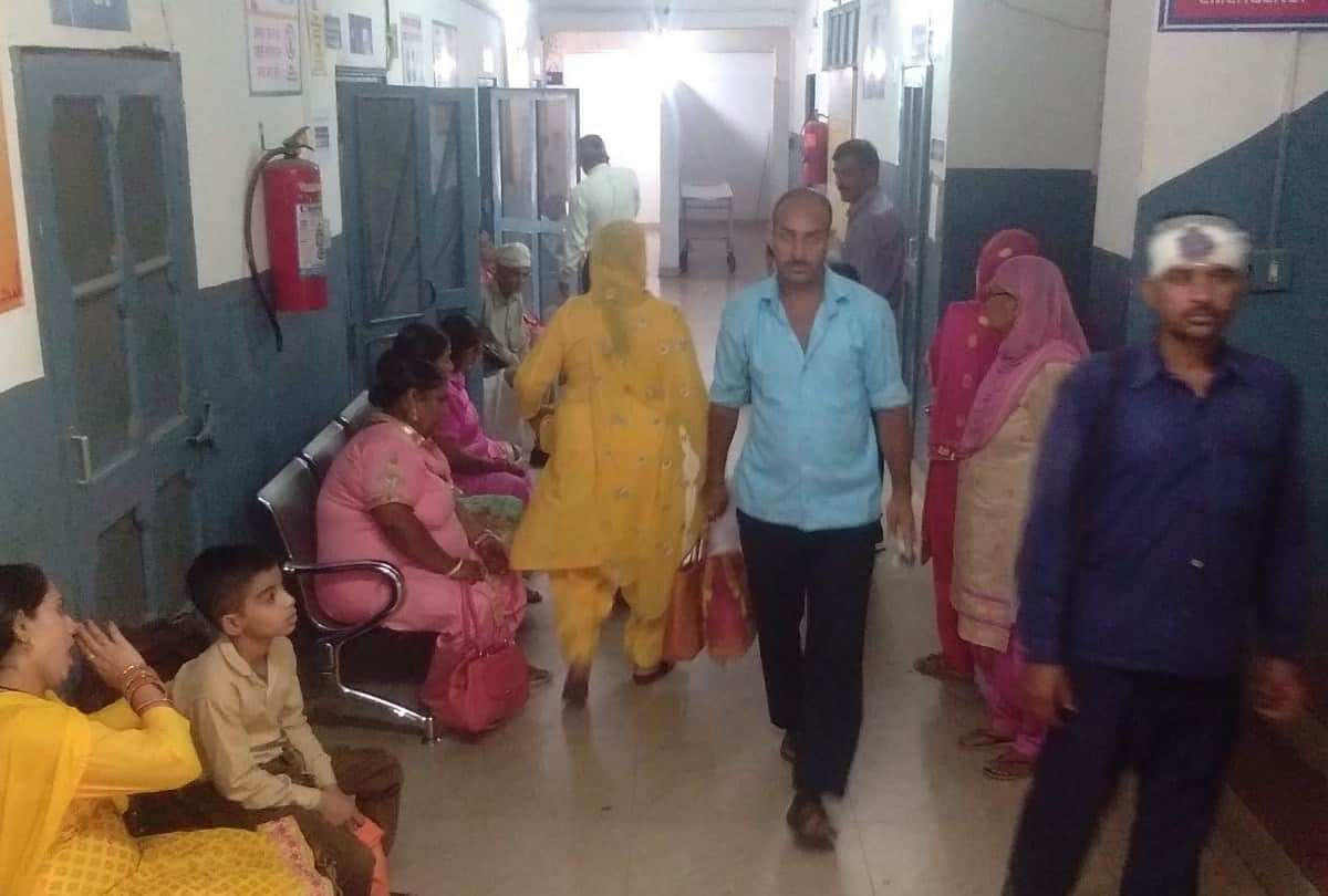 Himachal Pradesh Hamirpur Bhota 17 injured in bus truck collision