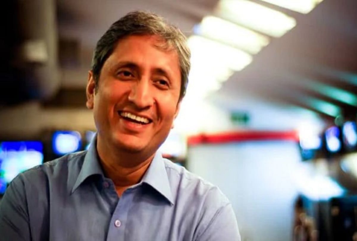 Ravish Kumar received Raman Magsaysay award in manila